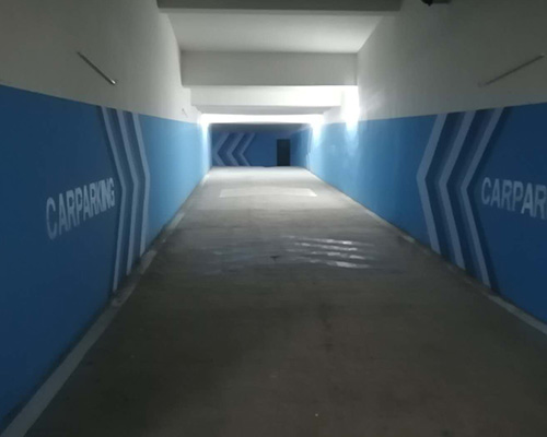 地庫(kù)導(dǎo)向牌